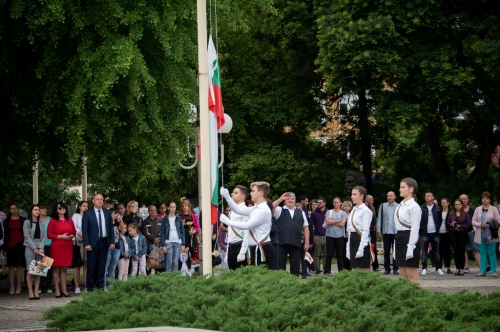 ПЪРВОМАЙ  ПРАЗНУВА 24 МАЙ - 2019