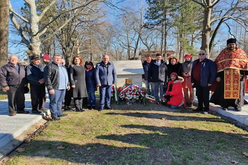 Кметът Николай Митков откри паметна плоча на руските освободители в село Бяла река