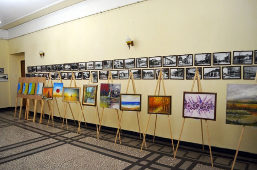 Изложба на художниците от секция „Изобразително изкуство"