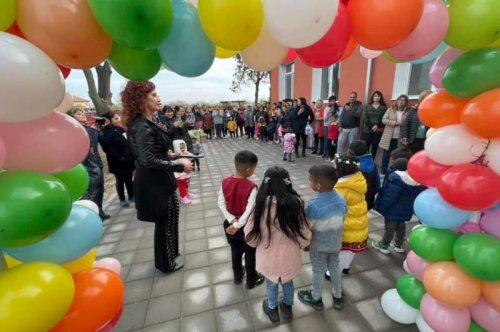Кметът преряза летата на изцяло обновената детска градина в село Виница