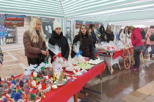 Проведе се традиционният Коледен базар в Първомай