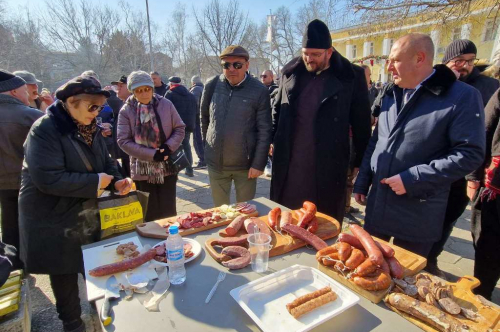 Проведе се XIX-тия празник на виното и винопроизводството „Първомай 2023”