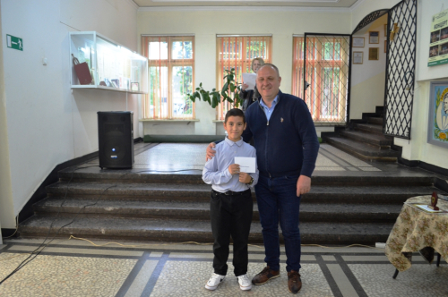 Кметът Николай Митков награди 26 деца-спортисти с призови класирания през 2022 година
