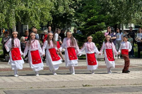Честит празник на българската култура и славянската писменост!
