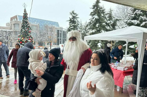 Проведе се традиционният Коледен базар с благотворителна цел