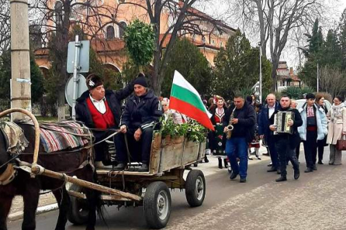 С шествия и конкурси Община Първомай отбеляза Трифон Зарезан