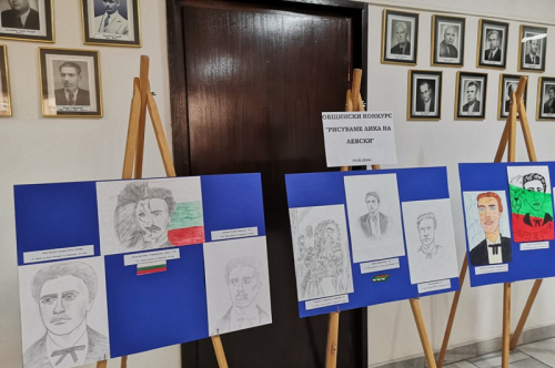 Награждаване на участниците в конкурса за рисунка 