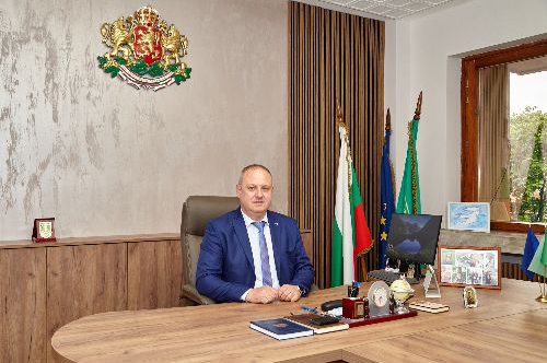 ПОЗДРАВИТЕЛЕН АДРЕС ОТ КМЕТА НА ОБЩИНА ПЪРВОМАЙ НИКОЛАЙ МИТКОВ - ПО СЛУЧАЙ НАЙ-СВЕТЛИЯ ХРИСТИЯНСКИ ПРАЗНИК – ВЪЗКРЕСЕНИЕ ХРИСТОВО – 2025 г.