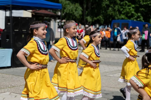Фестивалът „Среща в Тракия” – пъстър и емоционален