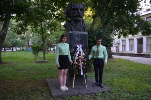 2 ЮНИ! ДЕН НА БОТЕВ! ДЕН НА БЕЗСМЪРТНИТЕ!