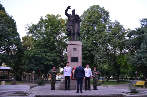 2 ЮНИ! ДЕН НА БОТЕВ! ДЕН НА БЕЗСМЪРТНИТЕ!
