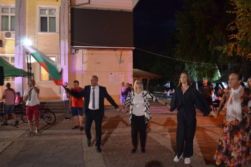 XXV ЮБИЛЕЕН ПРАЗНИК НА ТРАКИЙСКАТА НАРОДНА МУЗИКА И ПЕСЕН „ПЪРВОМАЙ 2025“ 25г. – СТОЛИЦА НА ТРАКИЙСКАТА НАРОДНА МУЗИКА И ПЕСЕН