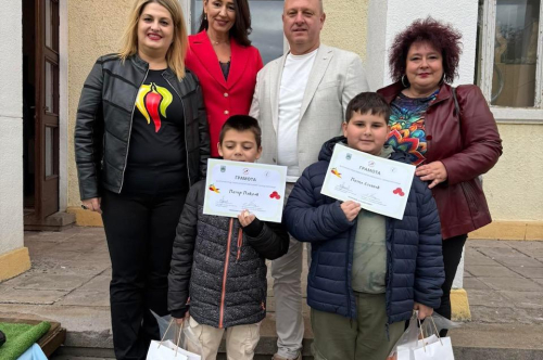 Първия празник на лютеницата се проведе в Първомай