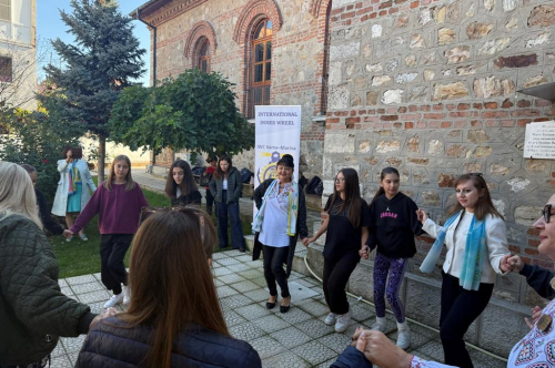 Кметът Николай Митков дари книги на библиотеката към българската църква „Св. Георги” в Одрин