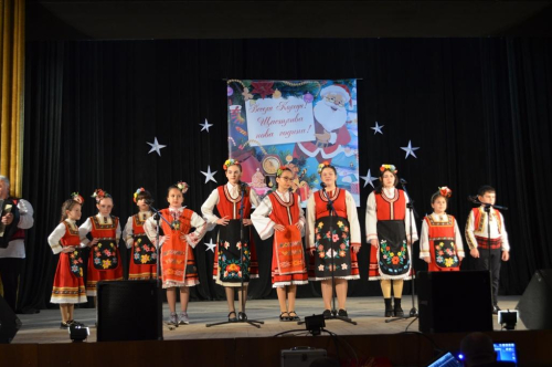 В ОЧАКВАНЕ НА КОЛЕДА