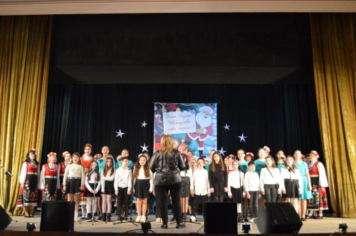 В ОЧАКВАНЕ НА КОЛЕДА