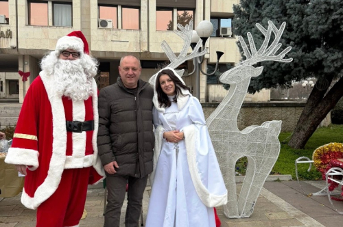 Проведе се традиционният Коледен базар с благотворителна цел