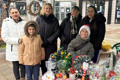 Проведе се традиционният Коледен базар с благотворителна цел