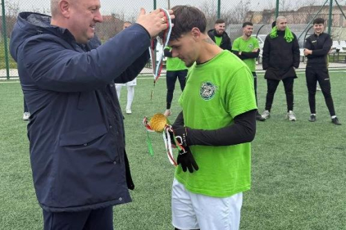 „Свежо отборче” грабна победата на Общинския  Коледен турнир по футбол