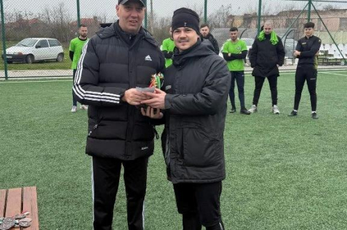 „Свежо отборче” грабна победата на Общинския  Коледен турнир по футбол