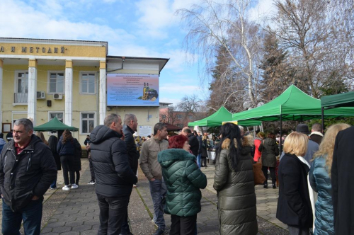 ДВАДЕСЕТ И ВТОРИ ПРАЗНИК НА ВИНОТО И ВИНОПРОИЗВОДСТВОТО „ПЪРВОМАЙ 2026“