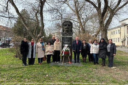 148 години свобода: Община Първомай почете героите, загинали за свободата на България