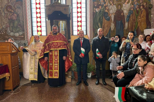 148 години свобода: Община Първомай почете героите, загинали за свободата на България