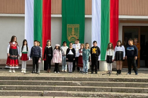 148 години свобода: Община Първомай почете героите, загинали за свободата на България