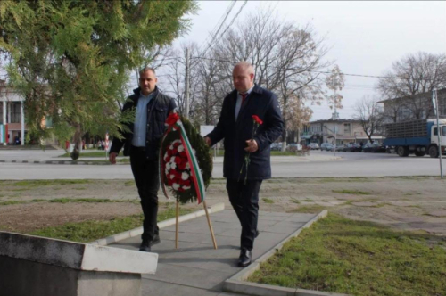 148 години свобода: Община Първомай почете героите, загинали за свободата на България