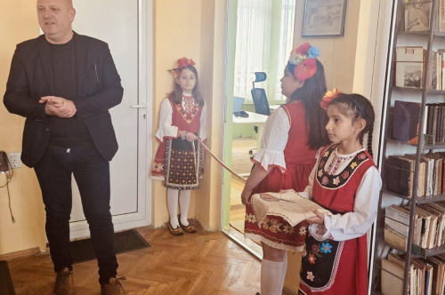 Дигитален клуб отвори врати в читалището в кв. Дебър