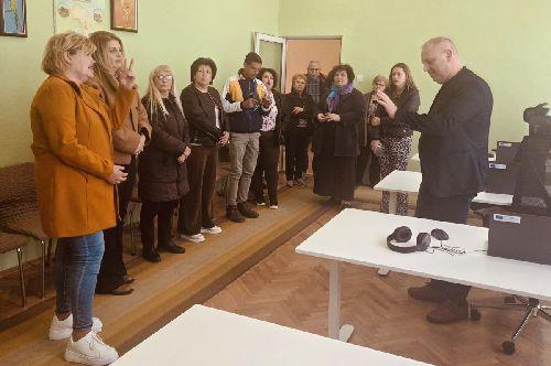 Дигитален клуб отвори врати в читалището в кв. Дебър