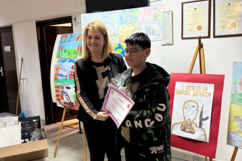 НАГРАЖДАВАНЕ НА ДЕЦАТА ВЗЕЛИ УЧАСТИЕ В КОНКУРСА „С ОЧИТЕ СИ ВИДЯХ БЕДАТА“