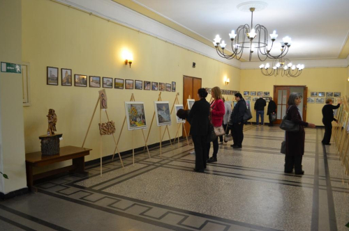 „СТЪПКИ ВЪВ ВРЕМЕТО”  изложба на Първомайските художници