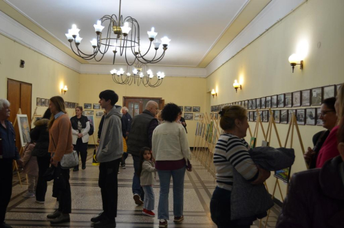 „СТЪПКИ ВЪВ ВРЕМЕТО”  изложба на Първомайските художници