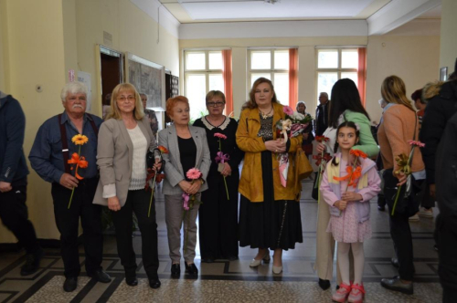 „СТЪПКИ ВЪВ ВРЕМЕТО”  изложба на Първомайските художници