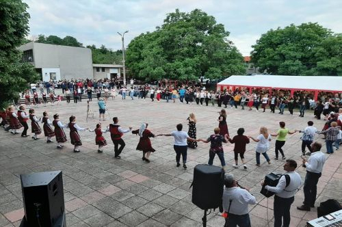 През уикенда: Караджалово и Брягово празнуват