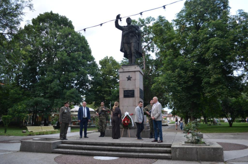 150 години безсмъртие – Първомай се поклони пред   подвига на Ботев и загиналите за свободата и независимостта на България