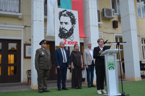 150 години безсмъртие – Първомай се поклони пред   подвига на Ботев и загиналите за свободата и независимостта на България