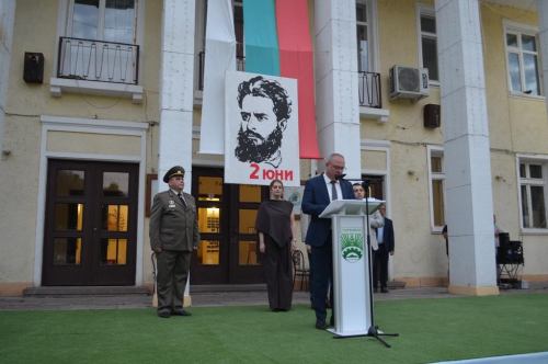150 години безсмъртие – Първомай се поклони пред   подвига на Ботев и загиналите за свободата и независимостта на България