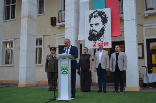150 години безсмъртие – Първомай се поклони пред   подвига на Ботев и загиналите за свободата и независимостта на България