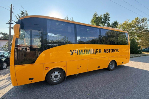 Нов  автобус за учениците в село Бяла река