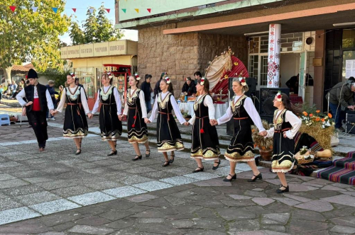 Проведе се четвъртото издание на „Есенни съкровища в буркани“  в Дълбок извор